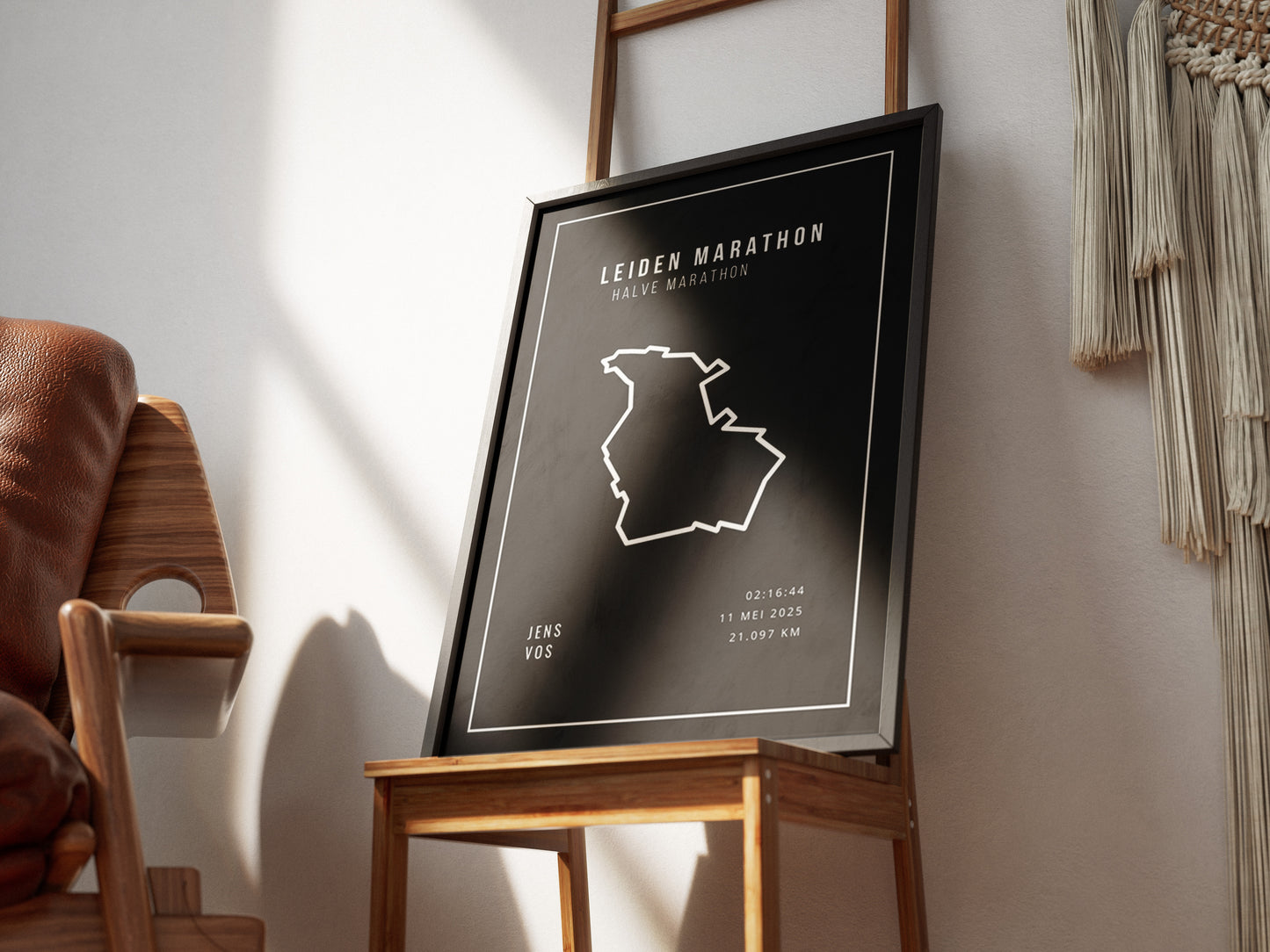 Leiden Marathon 2025 – Halve Marathon | Minimalistic Black