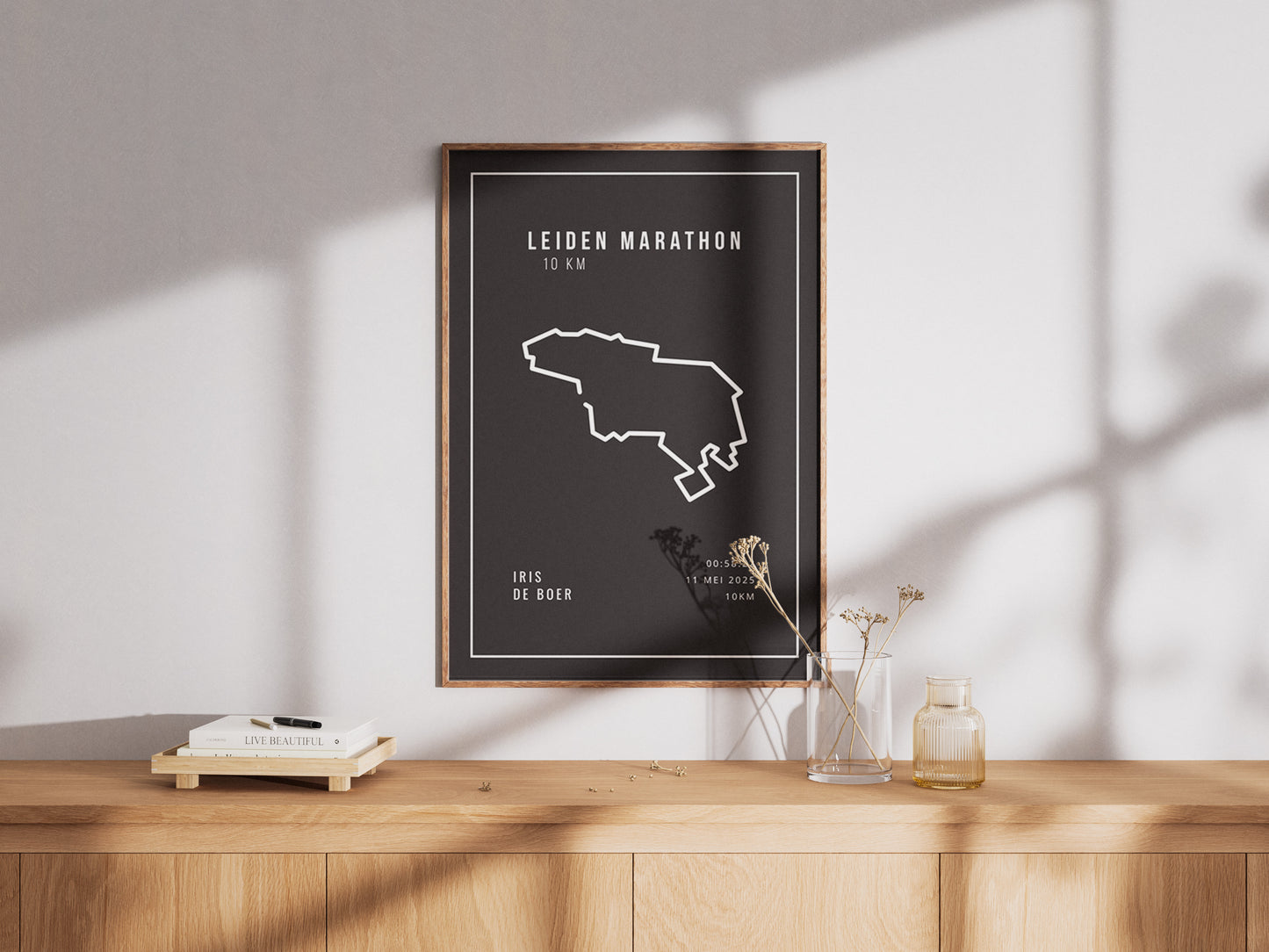Leiden Marathon 2025 – 10 kilometer | Minimalistic Black